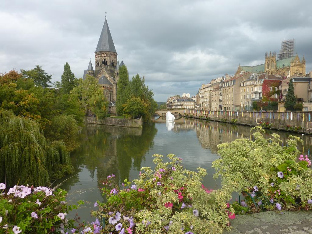 Metz Port Saint Marcel Apartment Room photo
